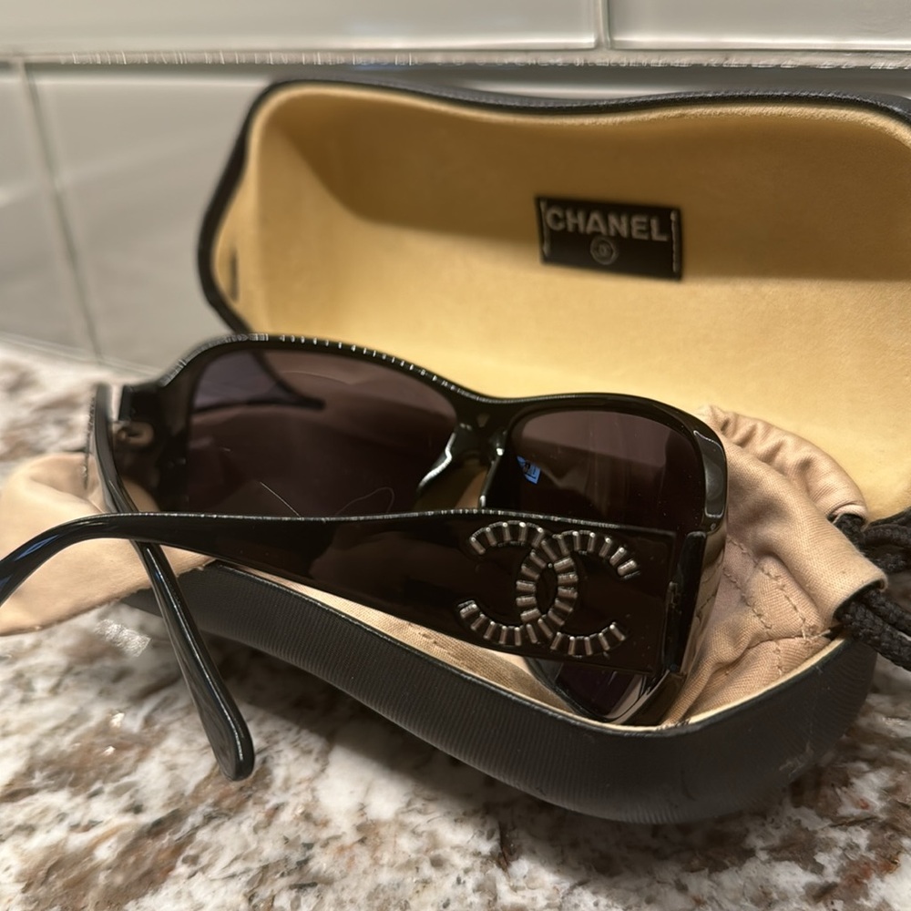 Chanel Sunglasses With Chanel Protective Cover And Chanel Case View 3